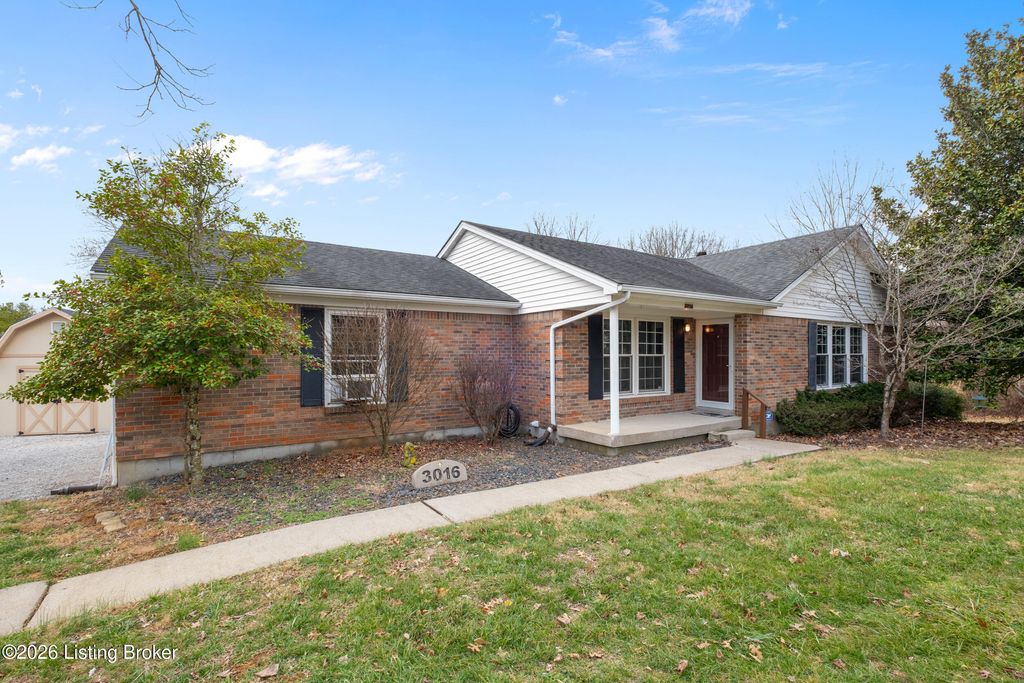 Photo of 3016 Boones Trace, Crestwood, KY 40014 (MLS # 1706552)