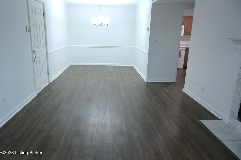 Photo of 3721 Bardstown Rd #402, Louisville, KY 40218 (MLS # 1715861)