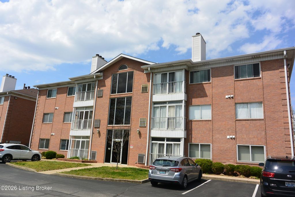 Photo of 3721 Bardstown Rd #402, Louisville, KY 40218 (MLS # 1715861)