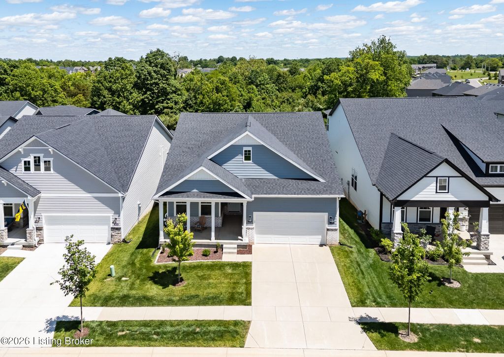 Photo of 3617 Fordham Park Dr, Louisville, KY 40245 (MLS # 1717763)