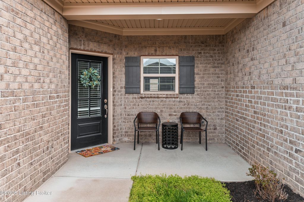 Photo of 8501 Blum Farm Way, Louisville, KY 40291 (MLS # 1711952)