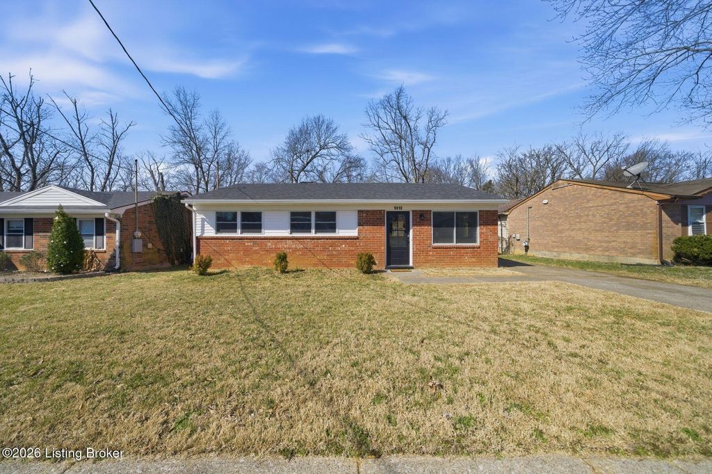 Photo of 9410 Coolridge Dr, Louisville, KY 40229 (MLS # 1710020)