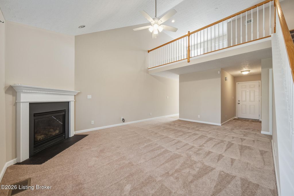 Photo of 7203 Wynde Manor Ct, Louisville, KY 40228 (MLS # 1711063)