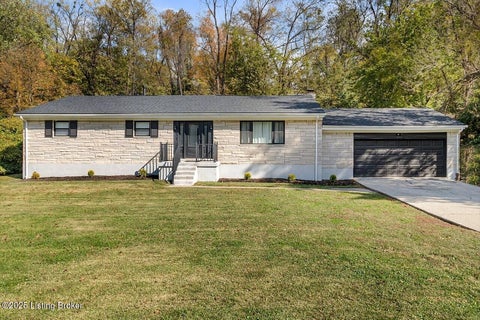 Homes For Sale - 605 Glen Ct<br/> Louisville, KY 40207