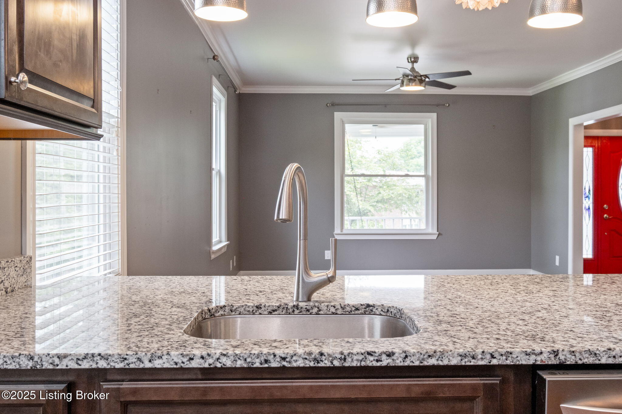 118 N Ewing Ave, Louisville, Kentucky image 22