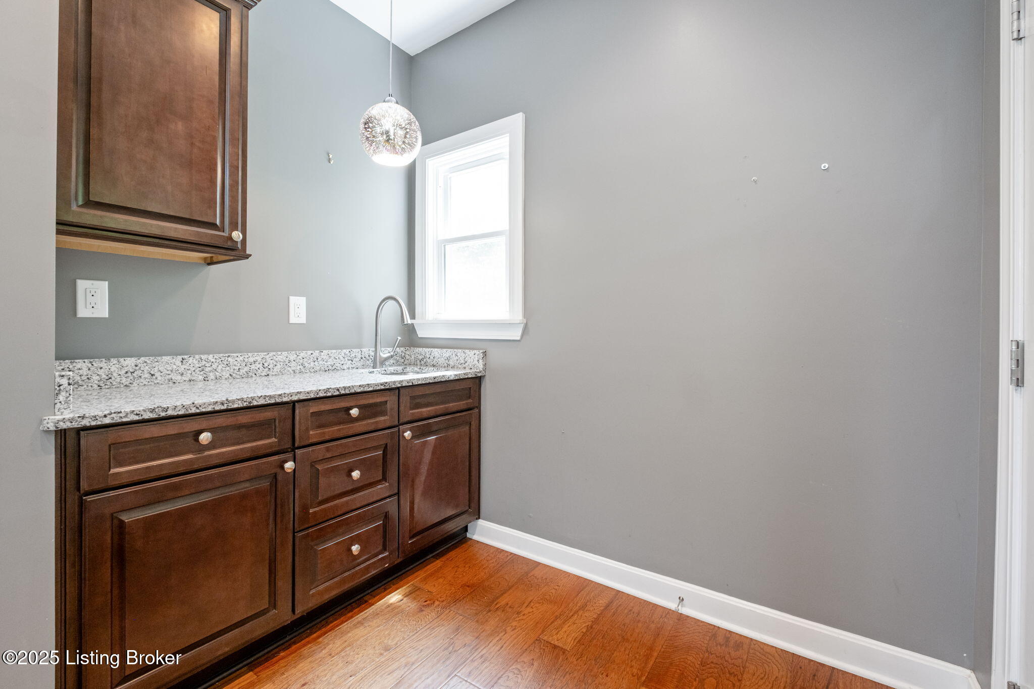 118 N Ewing Ave, Louisville, Kentucky image 24