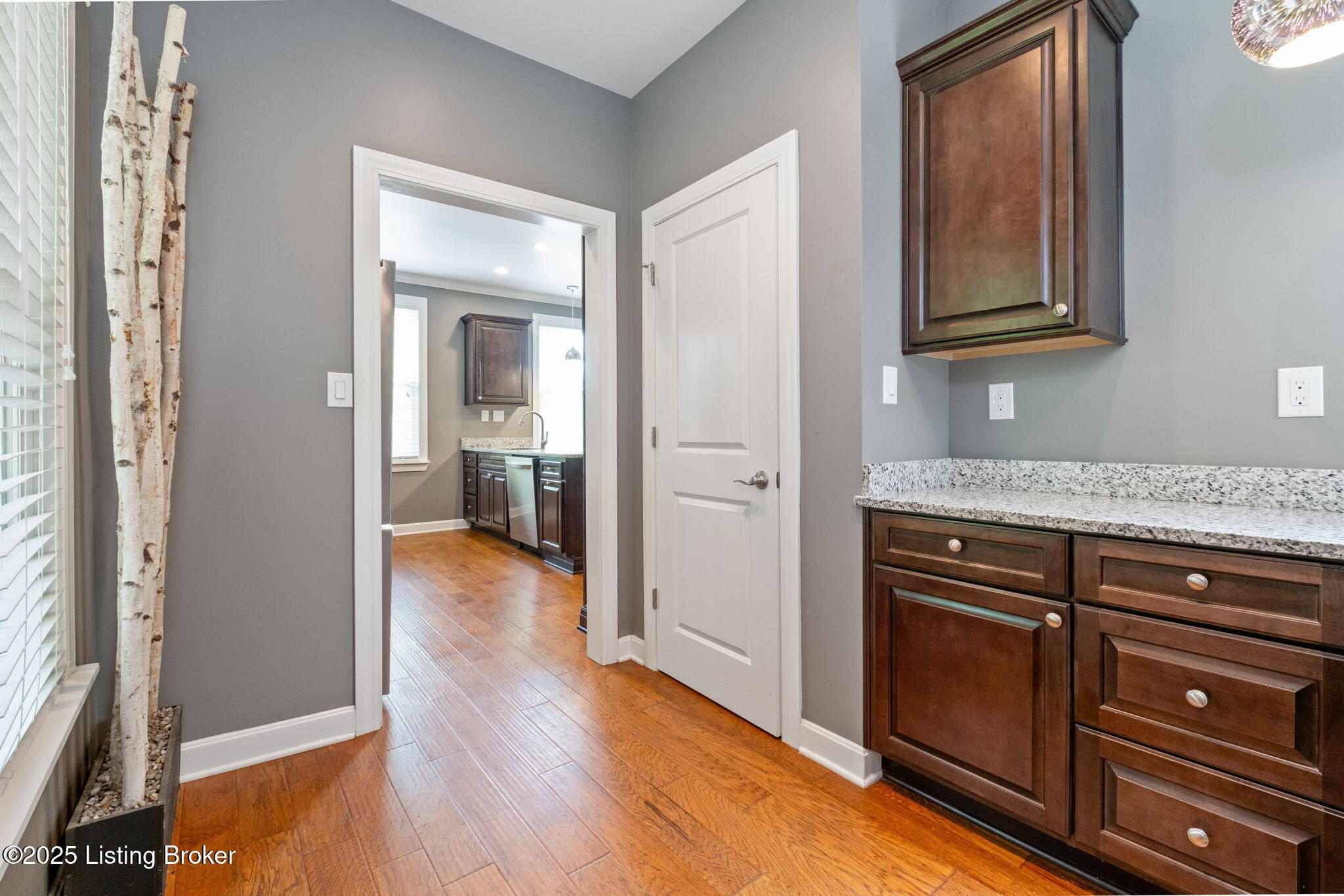 118 N Ewing Ave, Louisville, Kentucky image 25