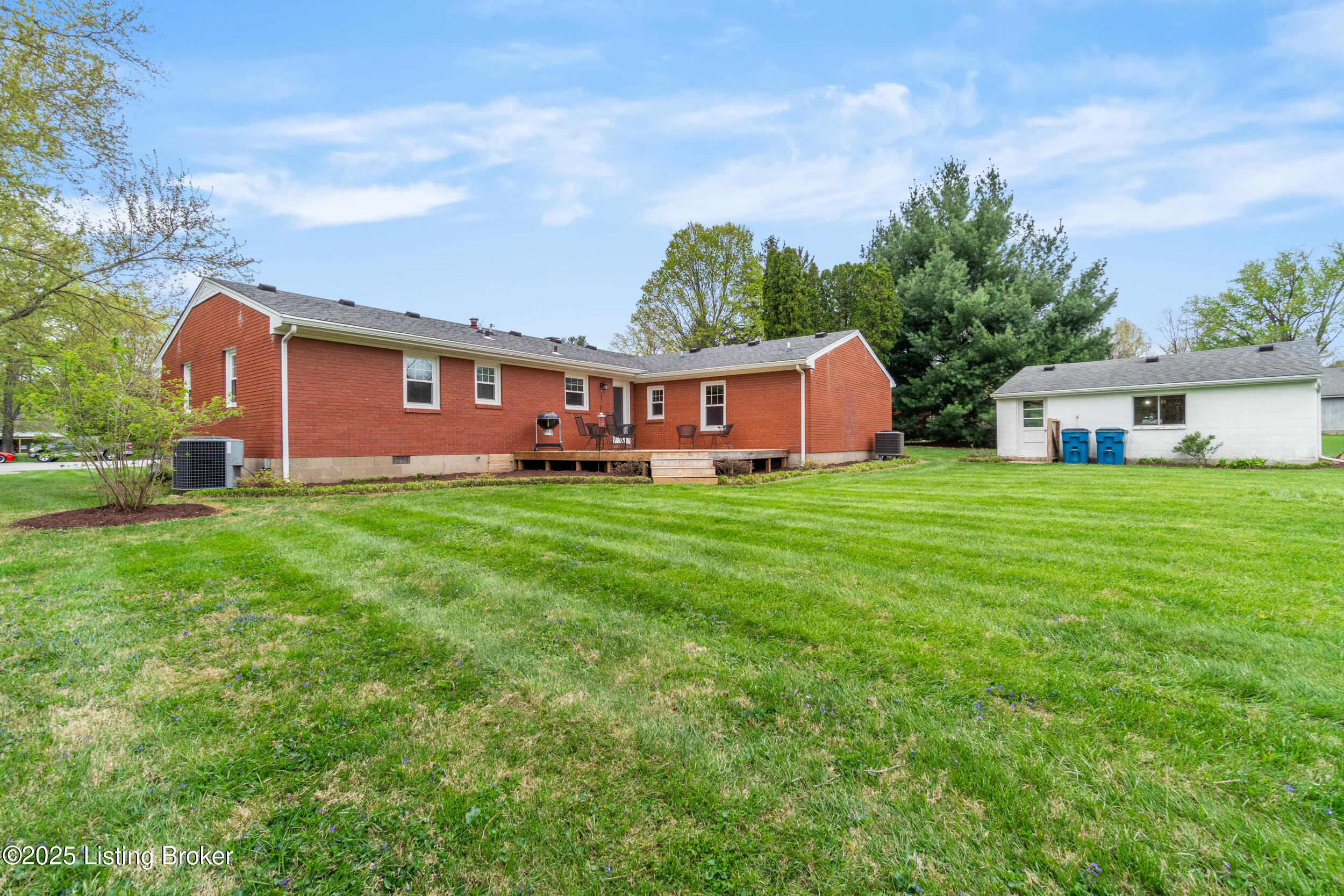 8112 Welsh Rd, Pewee Valley, Pennsylvania image 32