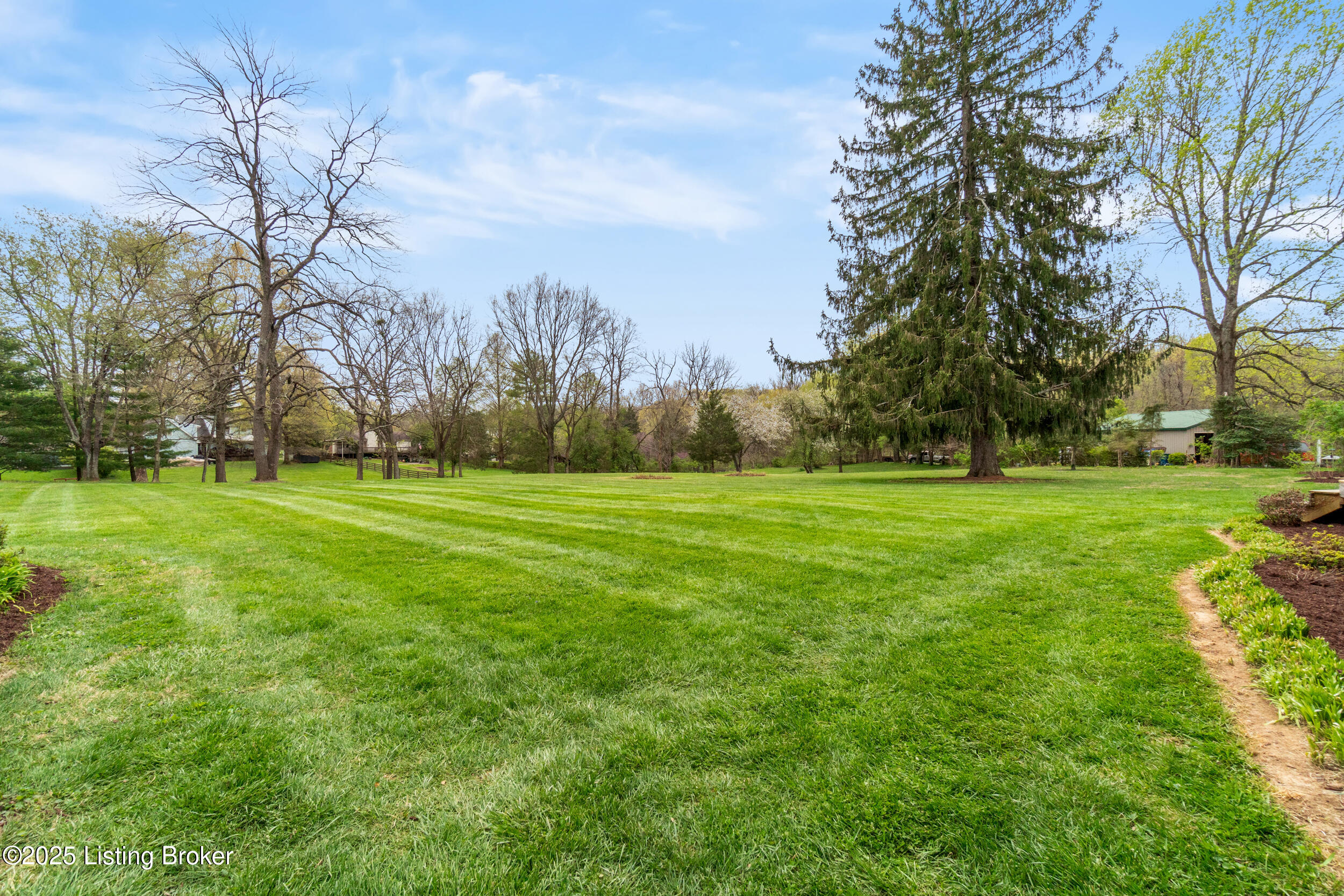 8112 Welsh Rd, Pewee Valley, Pennsylvania image 35