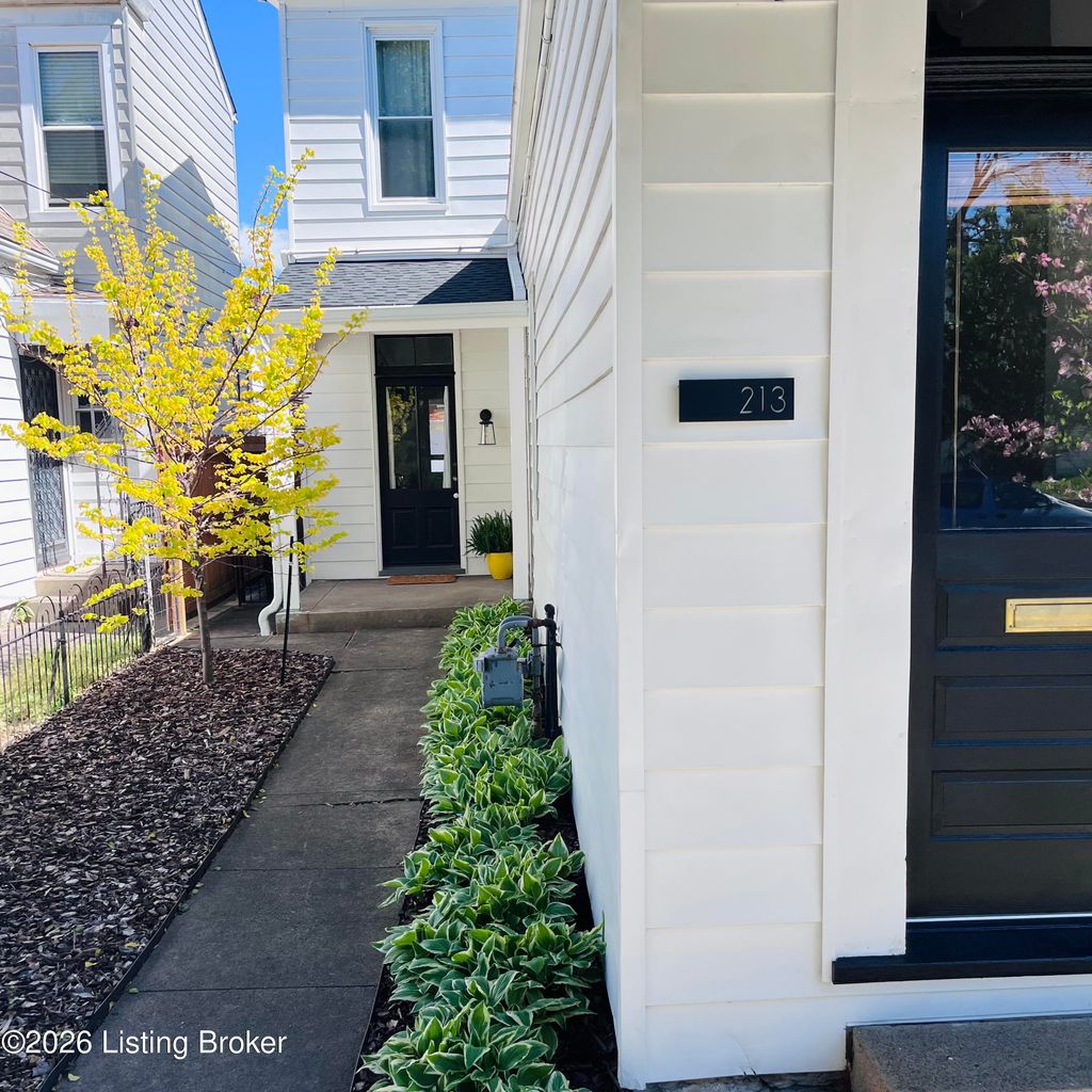 Photo of 213 Pope St, Louisville, KY 40206 (MLS # 1713775)