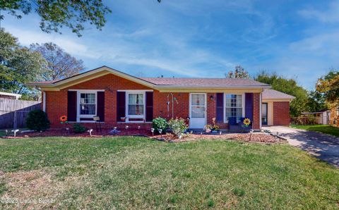 Photo of 6807 Lake Elkhorn Ct, Louisville, KY 40291 (MLS # 1701725) Photo of 6807 Lake Elkhorn Ct, Louisville, KY 40291 (MLS # 1701725)