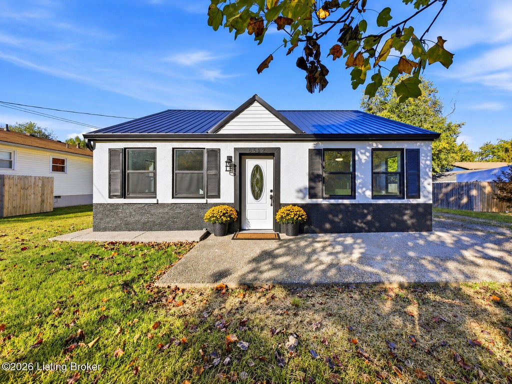 Photo of 5512 Garrow Ave, Louisville, KY 40219 (MLS # 1732589)