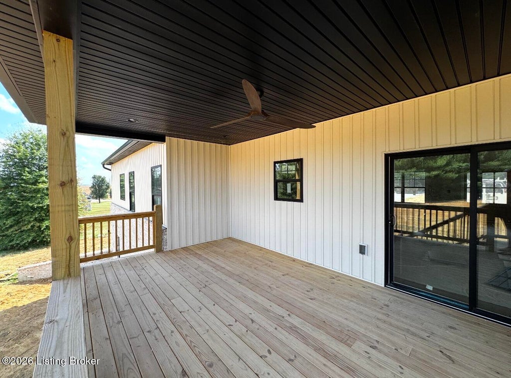 Photo of 2492 Roundtop Rd, Elizabethtown, KY 42701 (MLS # 1728150)