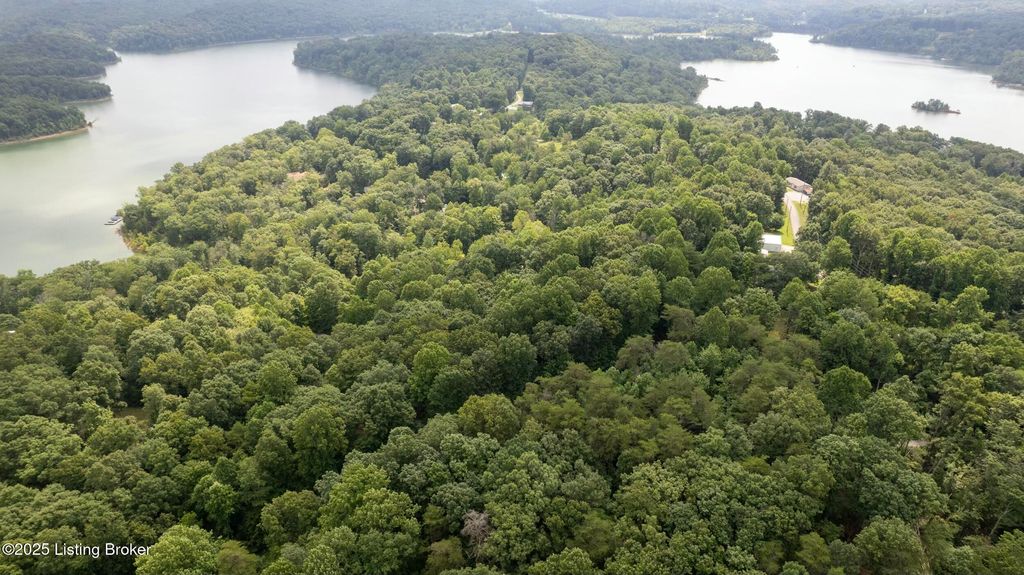 Photo of 7 Vanmeter Cemetery Rd, Bee Springs, KY 42207 (MLS # 1710646)