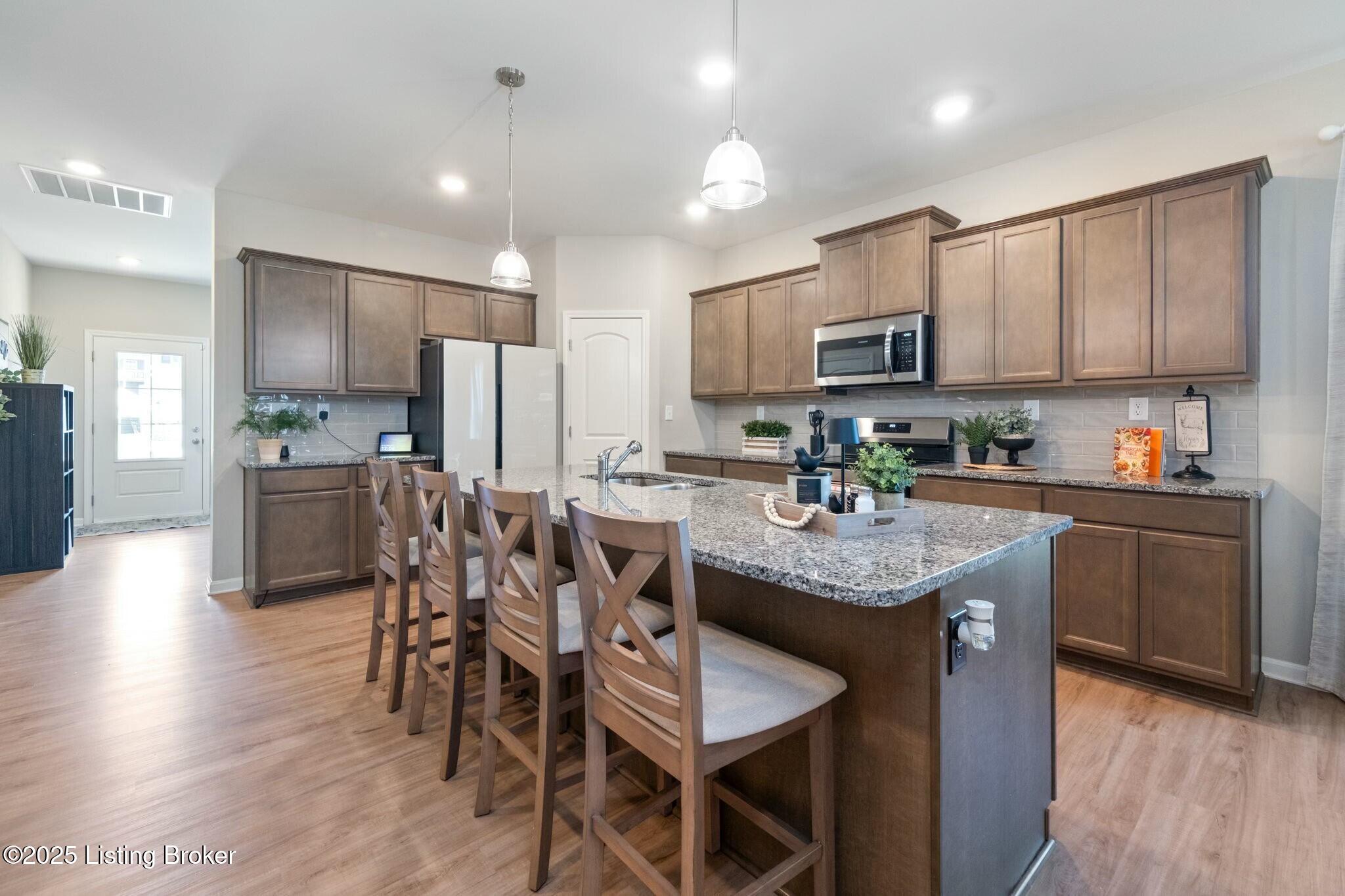 8428 Gateway Run Rd, Louisville, Kentucky image 9