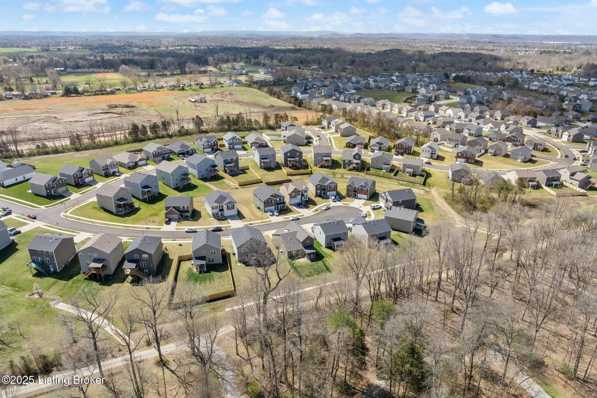 8428 Gateway Run Rd, Louisville, Kentucky image 44
