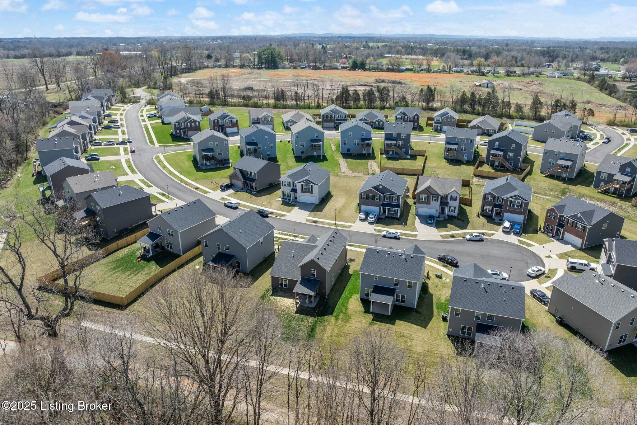 8428 Gateway Run Rd, Louisville, Kentucky image 46
