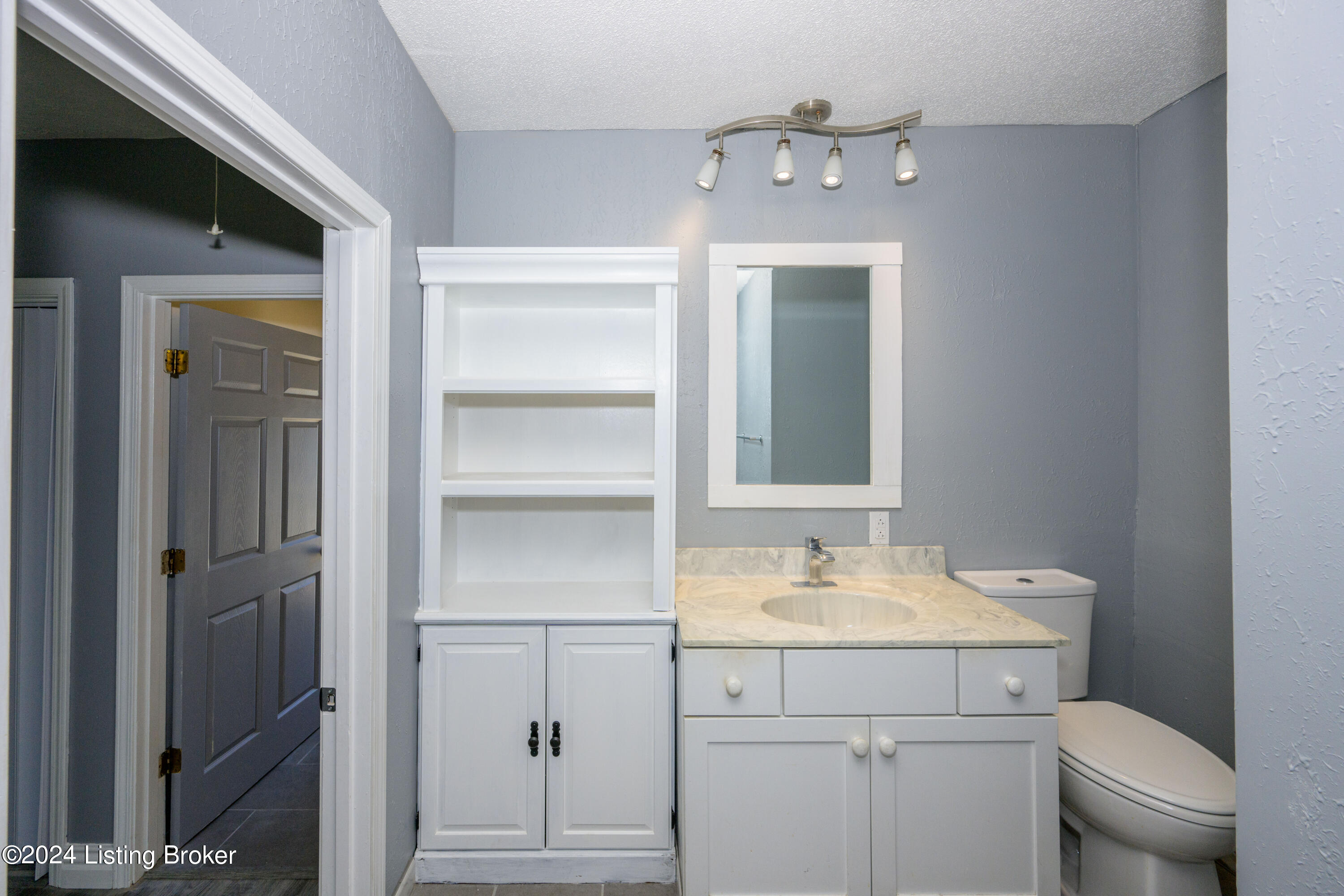 1387 S Logsdon Pkwy, Radcliff, Kentucky image 35