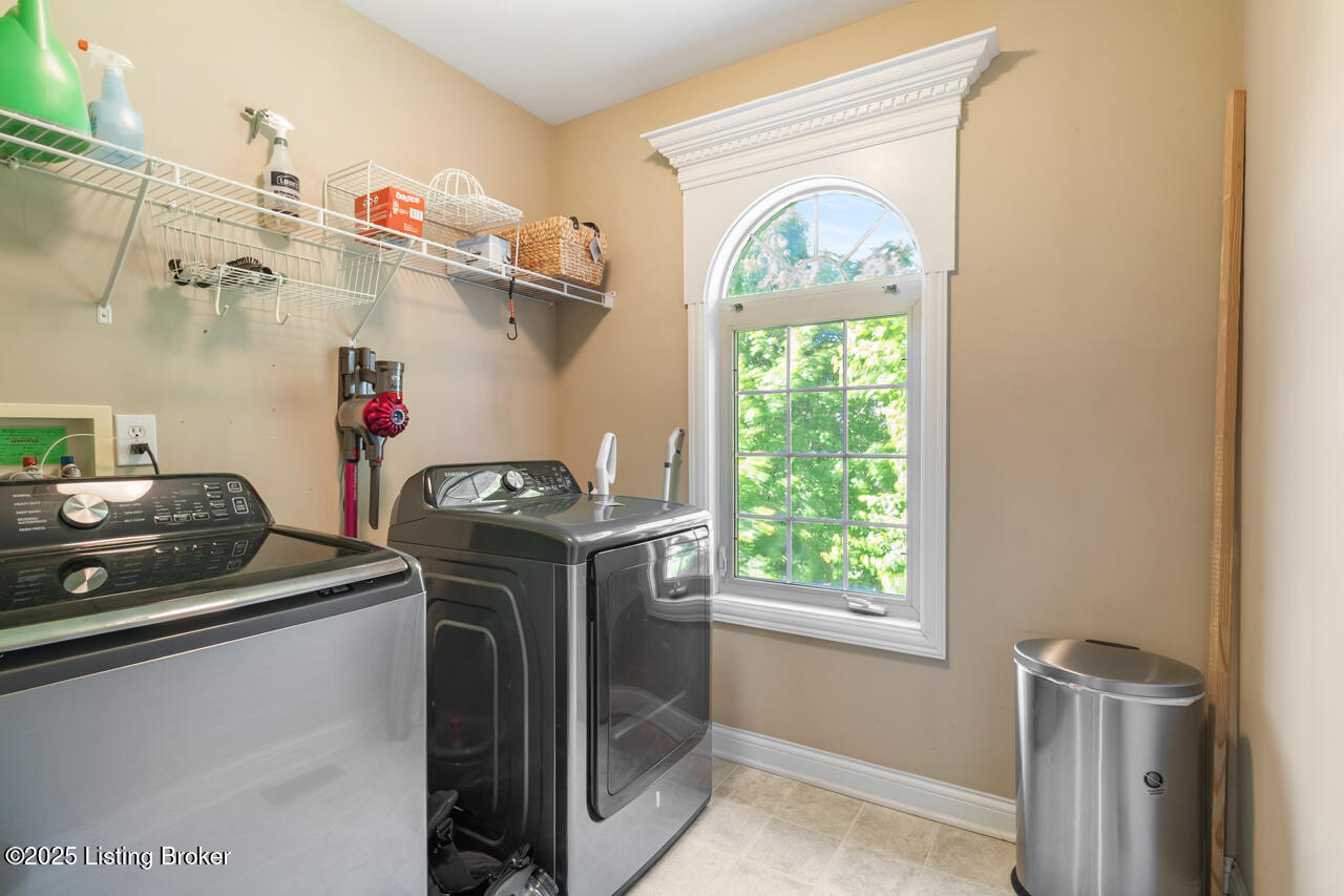 4705 Holly Forest Ct, Louisville, Kentucky image 25