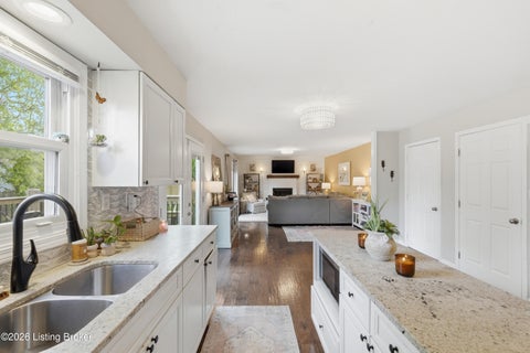 Tiny photo for 1112 Juniper Springs Dr, Louisville, KY 40242 (MLS # 1728840)