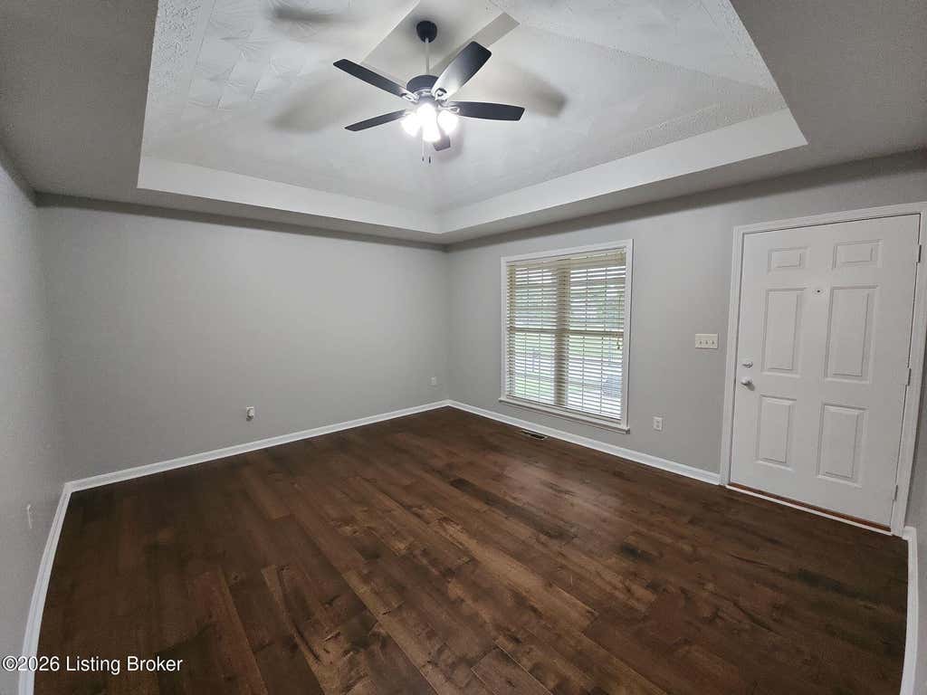 Photo of 11110 Sandwood Pl, Louisville, KY 40272 (MLS # 1721207)