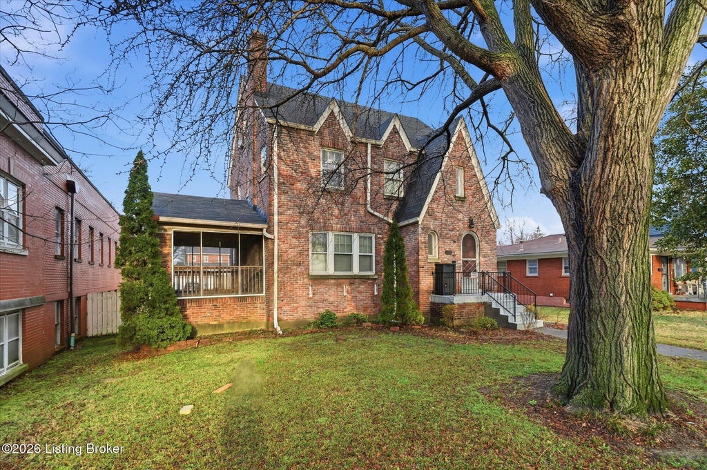 Photo of 4564 S 3rd St, Louisville, KY 40214 (MLS # 1725954)