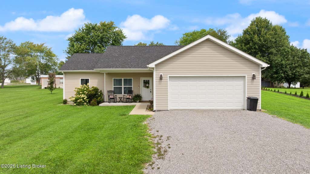 Photo of 515 Bonita St, Clarkson, KY 42726 (MLS # 1725881)