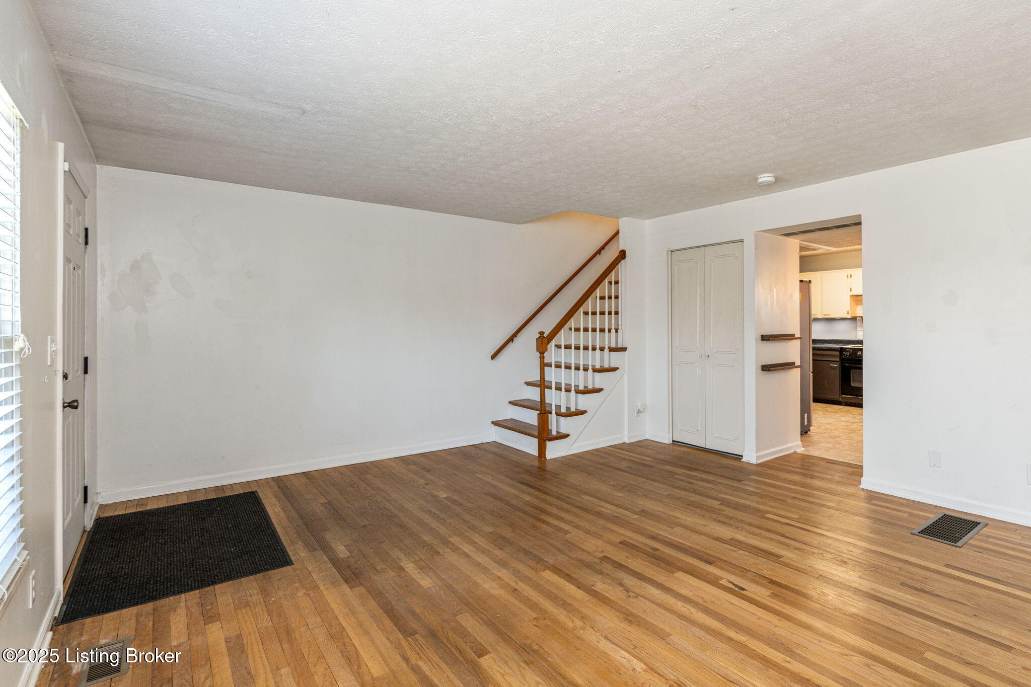 2807 Coleen Ct, Louisville, Kentucky image 8