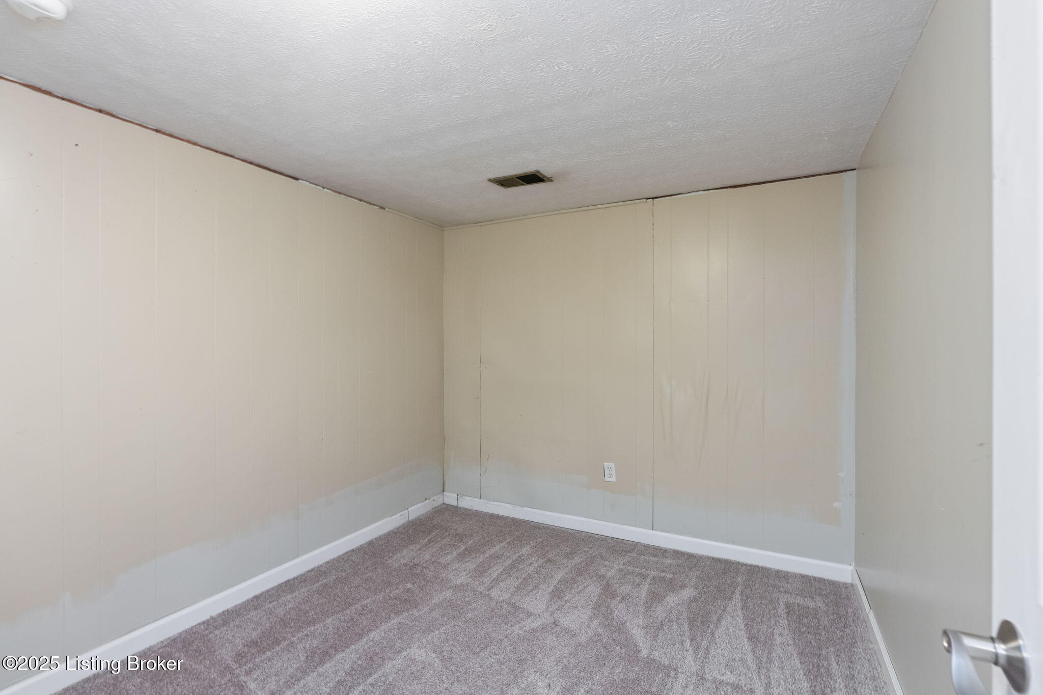 2807 Coleen Ct, Louisville, Kentucky image 33
