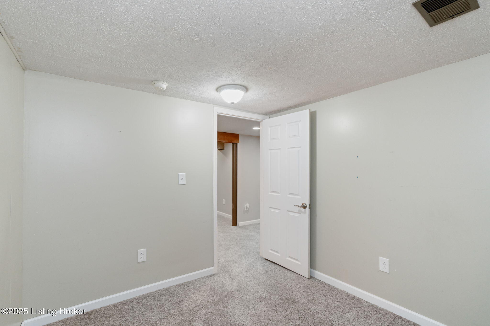 2807 Coleen Ct, Louisville, Kentucky image 31