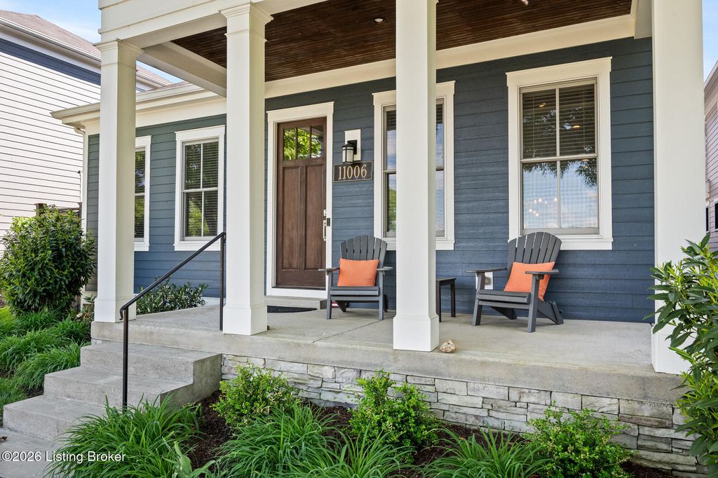 Photo of 11006 Kings Crown Dr, Prospect, KY 40059 (MLS # 1715204)