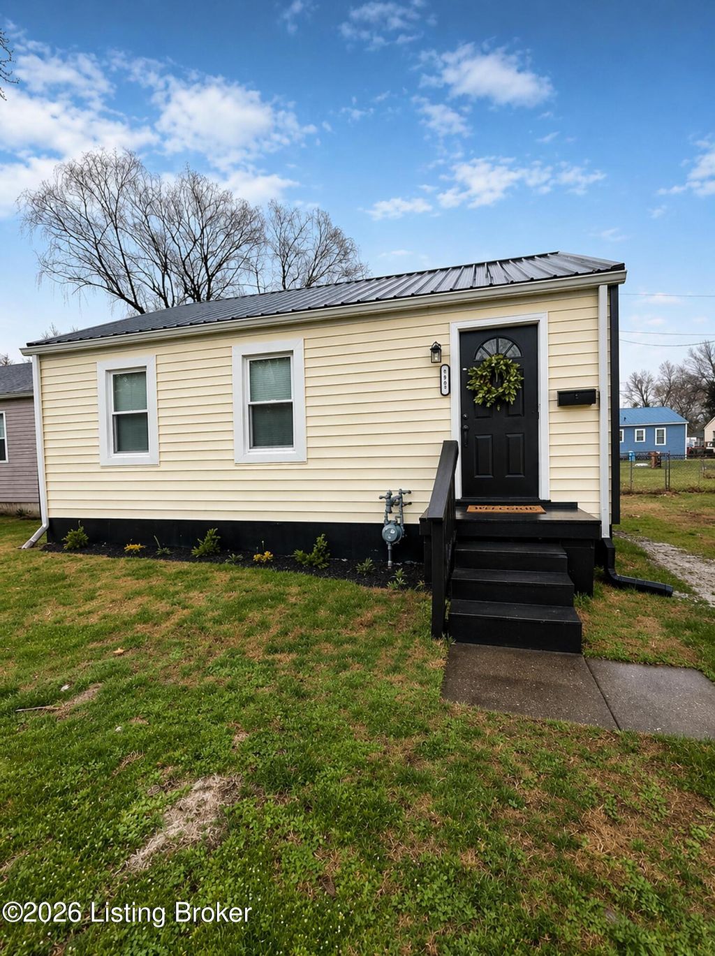 Photo of 1807 Wenatchee Pl, Louisville, KY 40210 (MLS # 1713781)