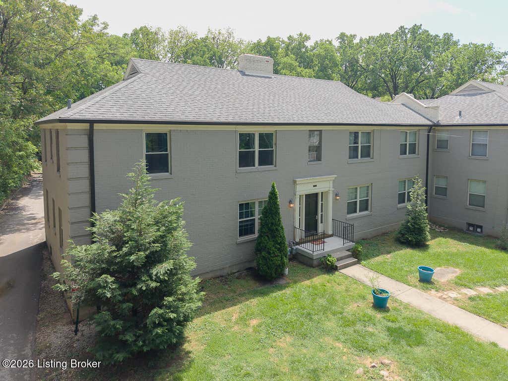 Photo of 2316 Grinstead Dr #4, Louisville, KY 40204 (MLS # 1724328)