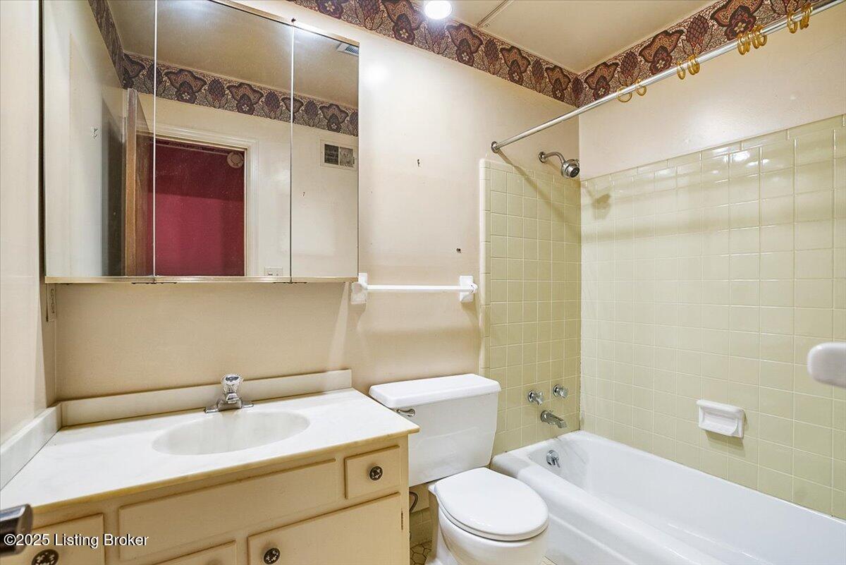 2500 Glenmary Ave #APT 303, Louisville, Kentucky image 21