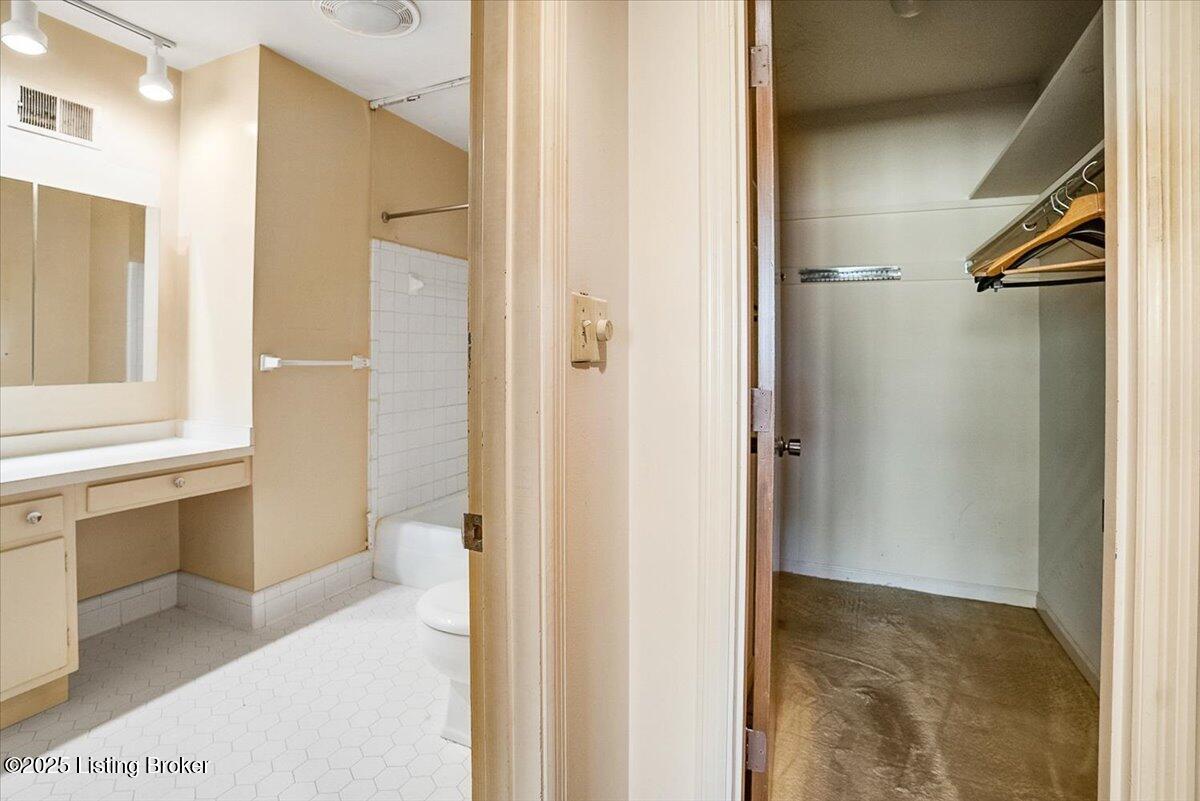2500 Glenmary Ave #APT 303, Louisville, Kentucky image 28