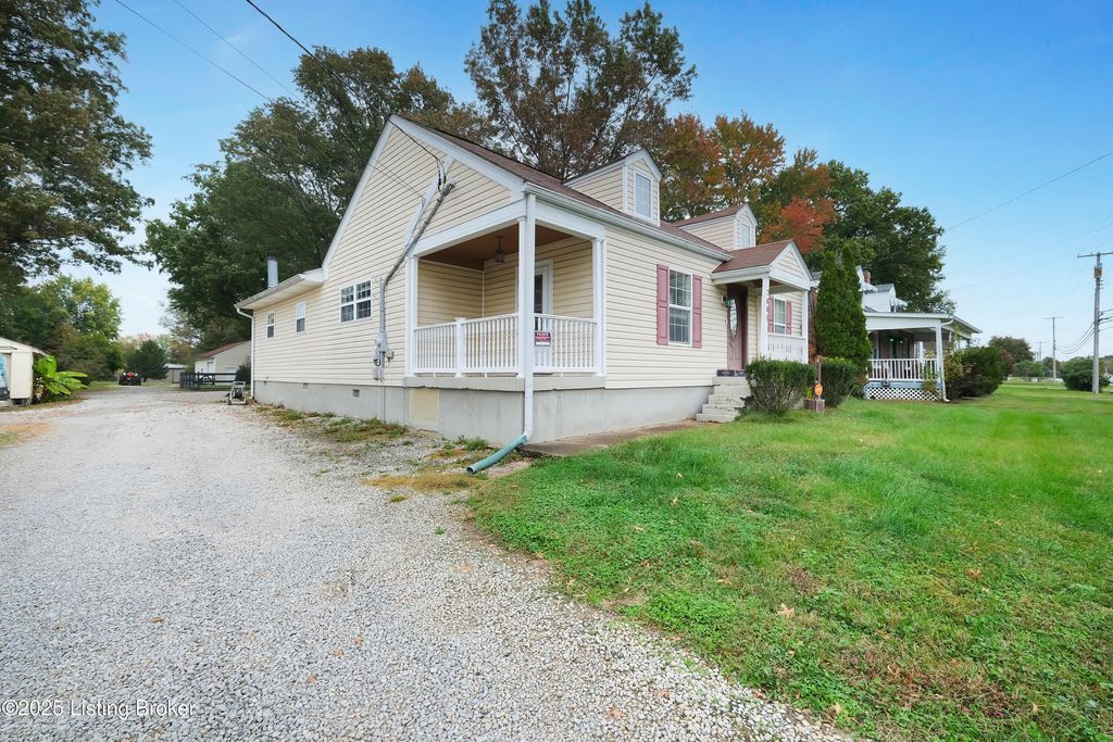 Photo of 7601 Greenwood Rd, Louisville, KY 40258 (MLS # 1701984)