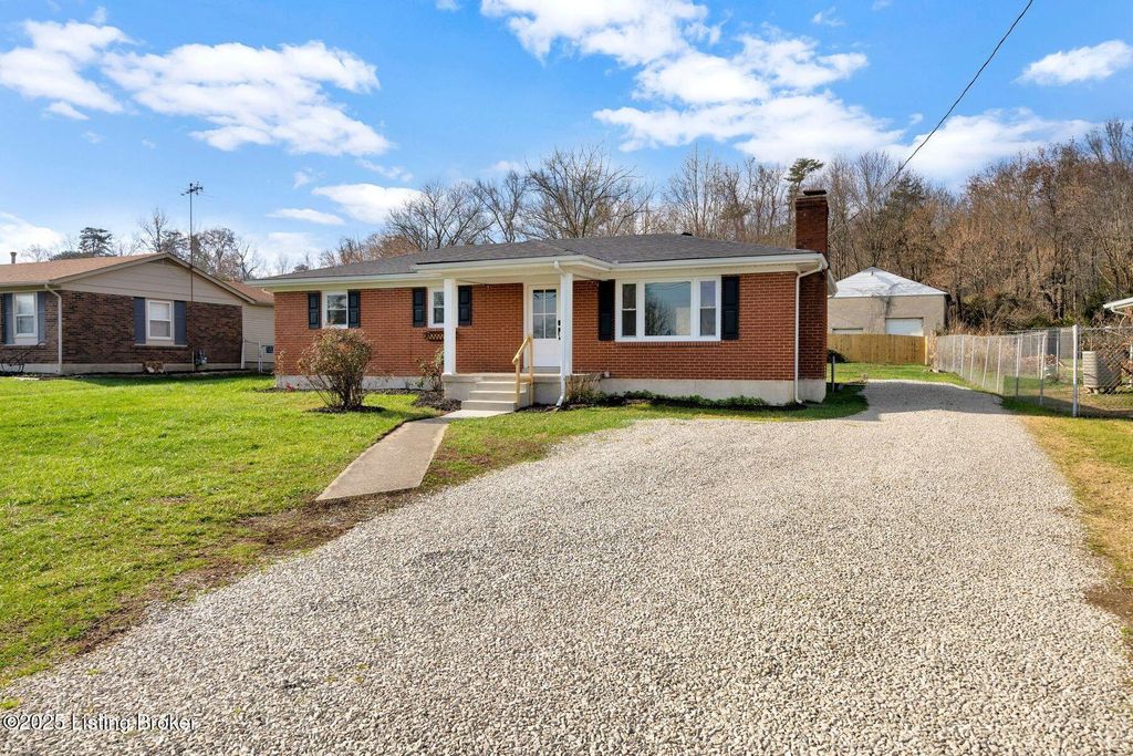Photo of 2753 Coral Ridge Rd, Brooks, KY 40109 (MLS # 1704558)