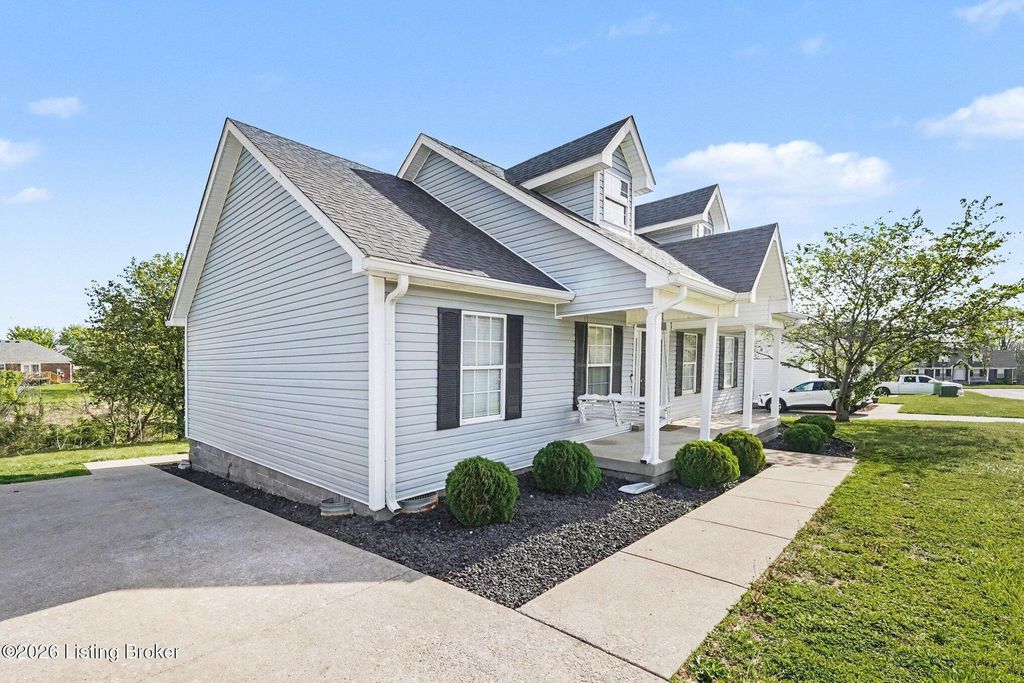 Photo of 107 Camella Ave, Bardstown, KY 40004 (MLS # 1714089)