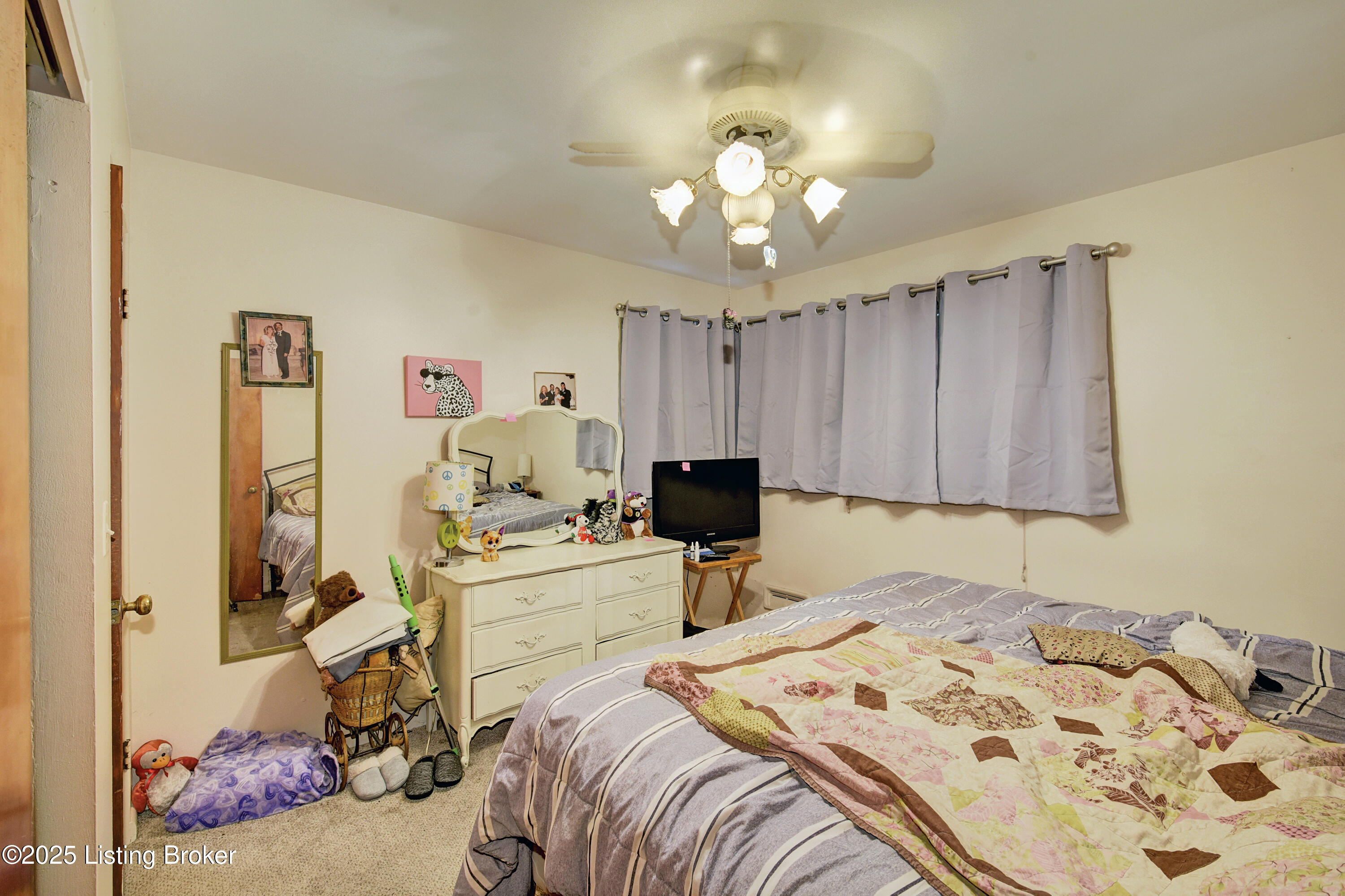 5201 Famous Way, Louisville, Pennsylvania image 10
