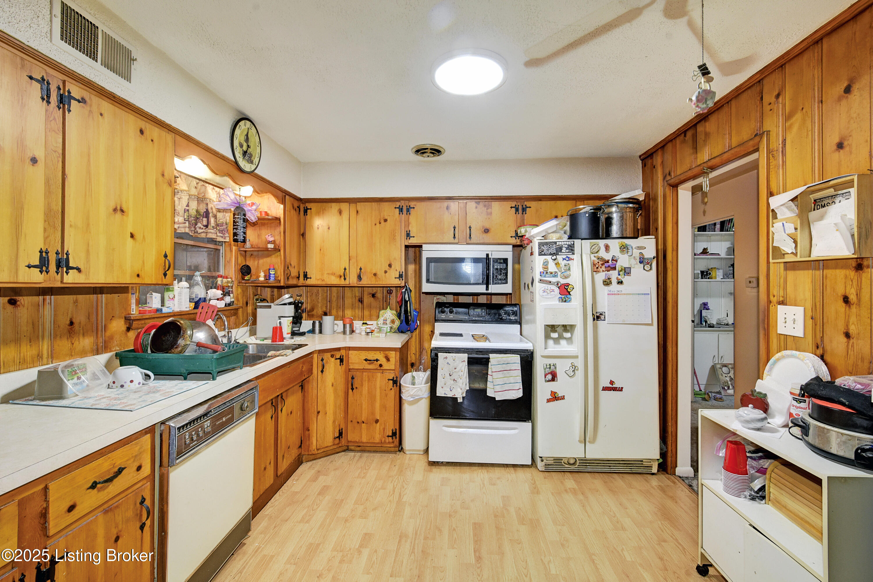 5201 Famous Way, Louisville, Pennsylvania image 7
