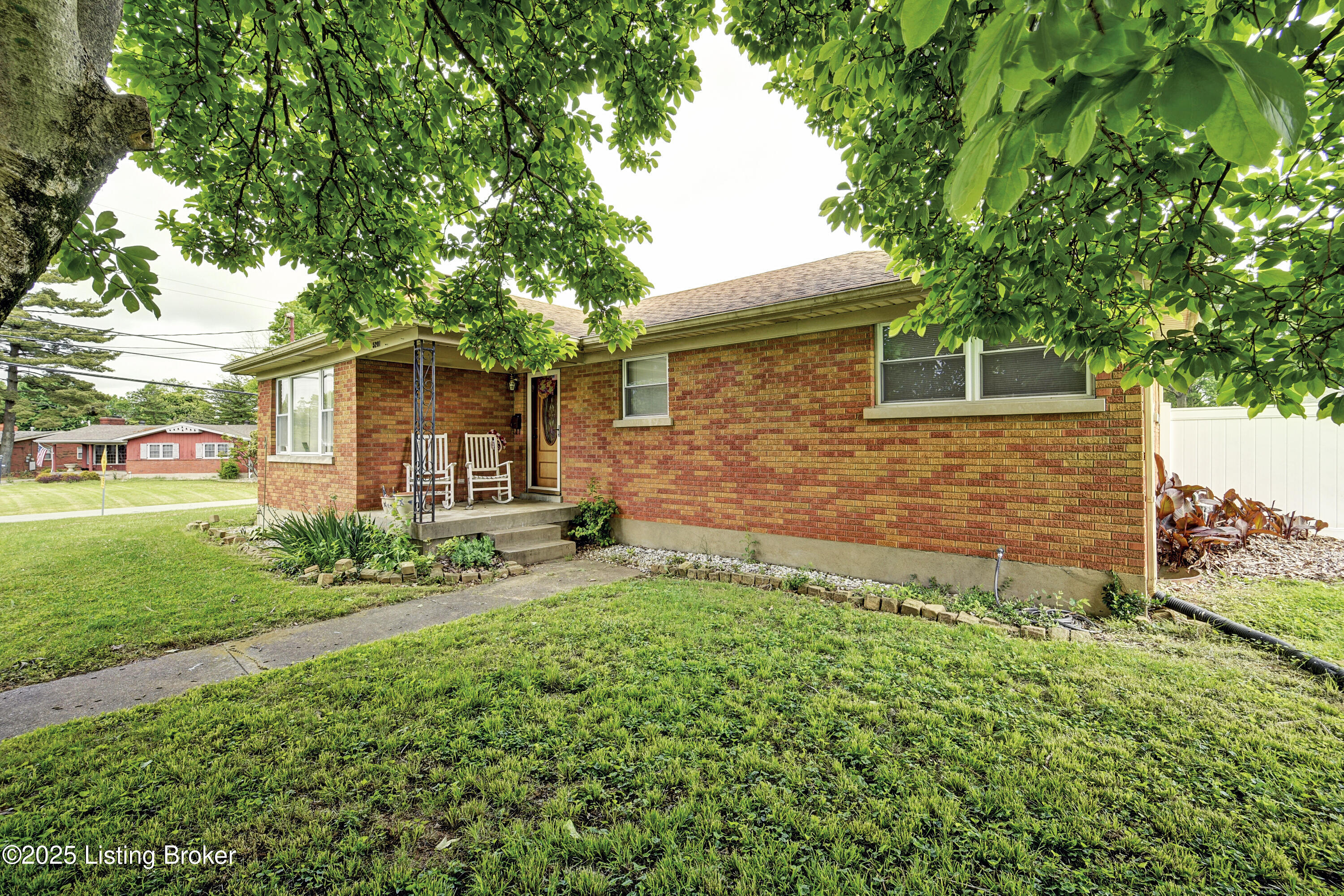 5201 Famous Way, Louisville, Pennsylvania image 39
