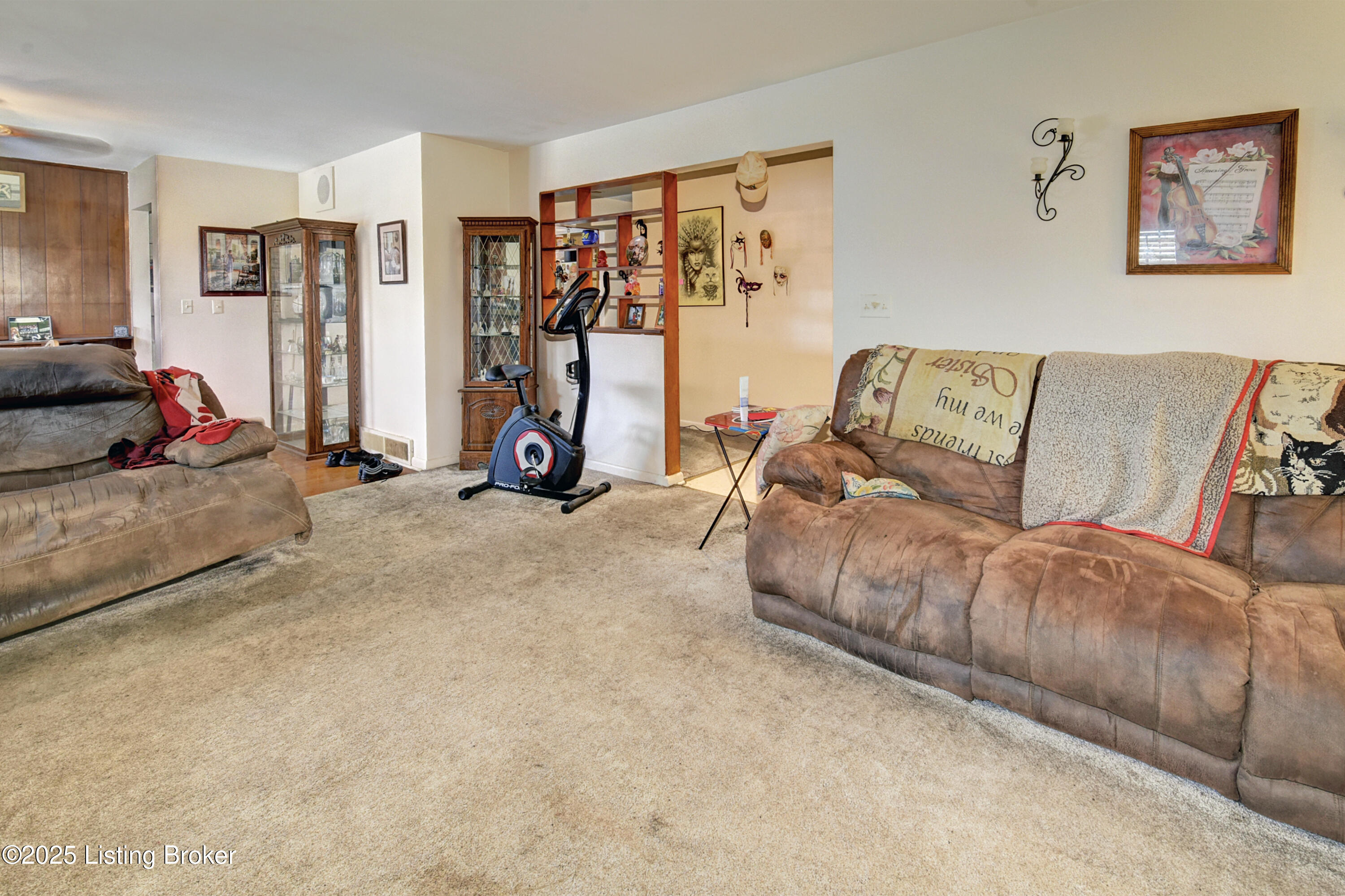 5201 Famous Way, Louisville, Pennsylvania image 5