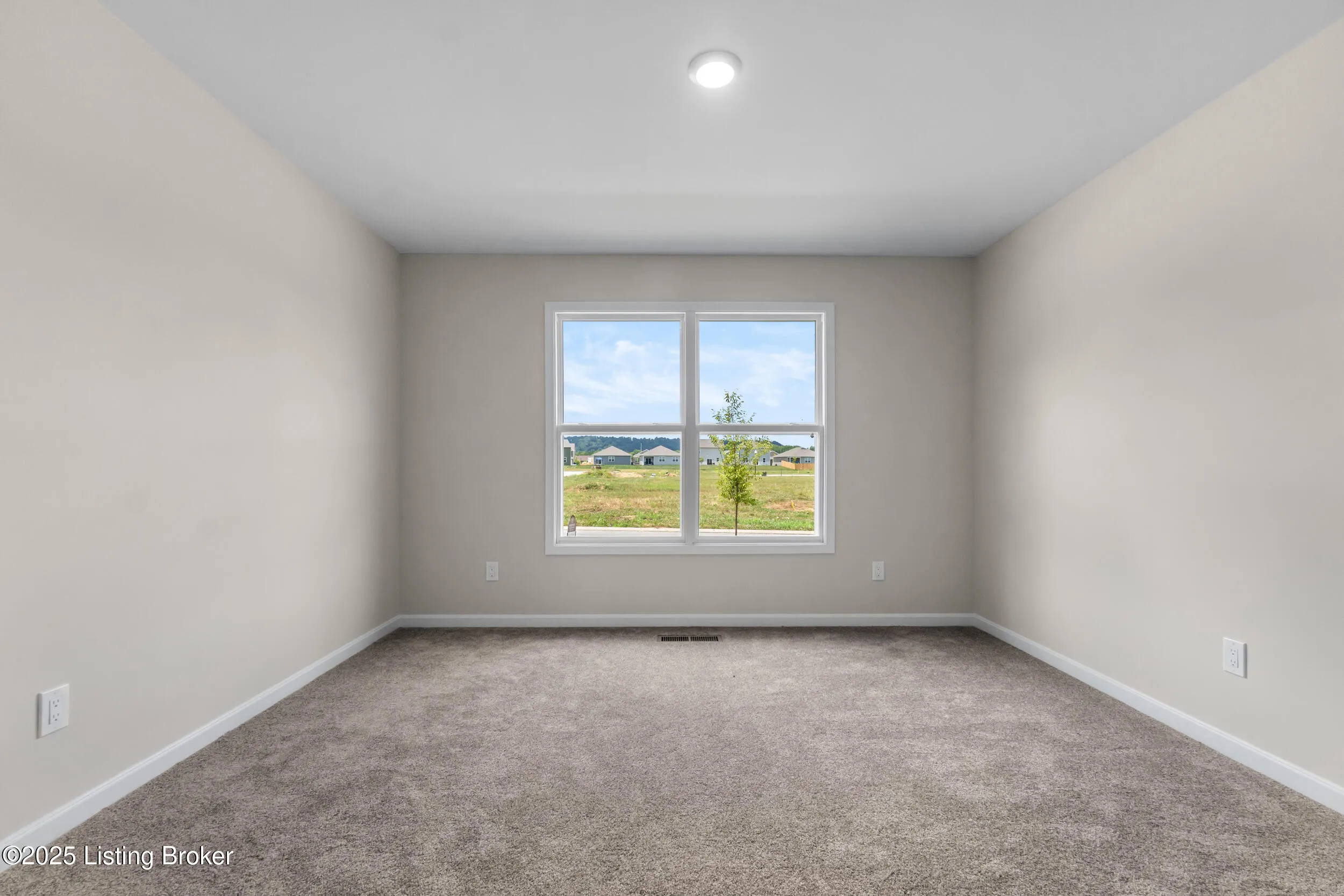 Louisville, Kentucky 40272, United States, 3 Bedrooms Bedrooms, ,3 BathroomsBathrooms,Residential,Active,7857