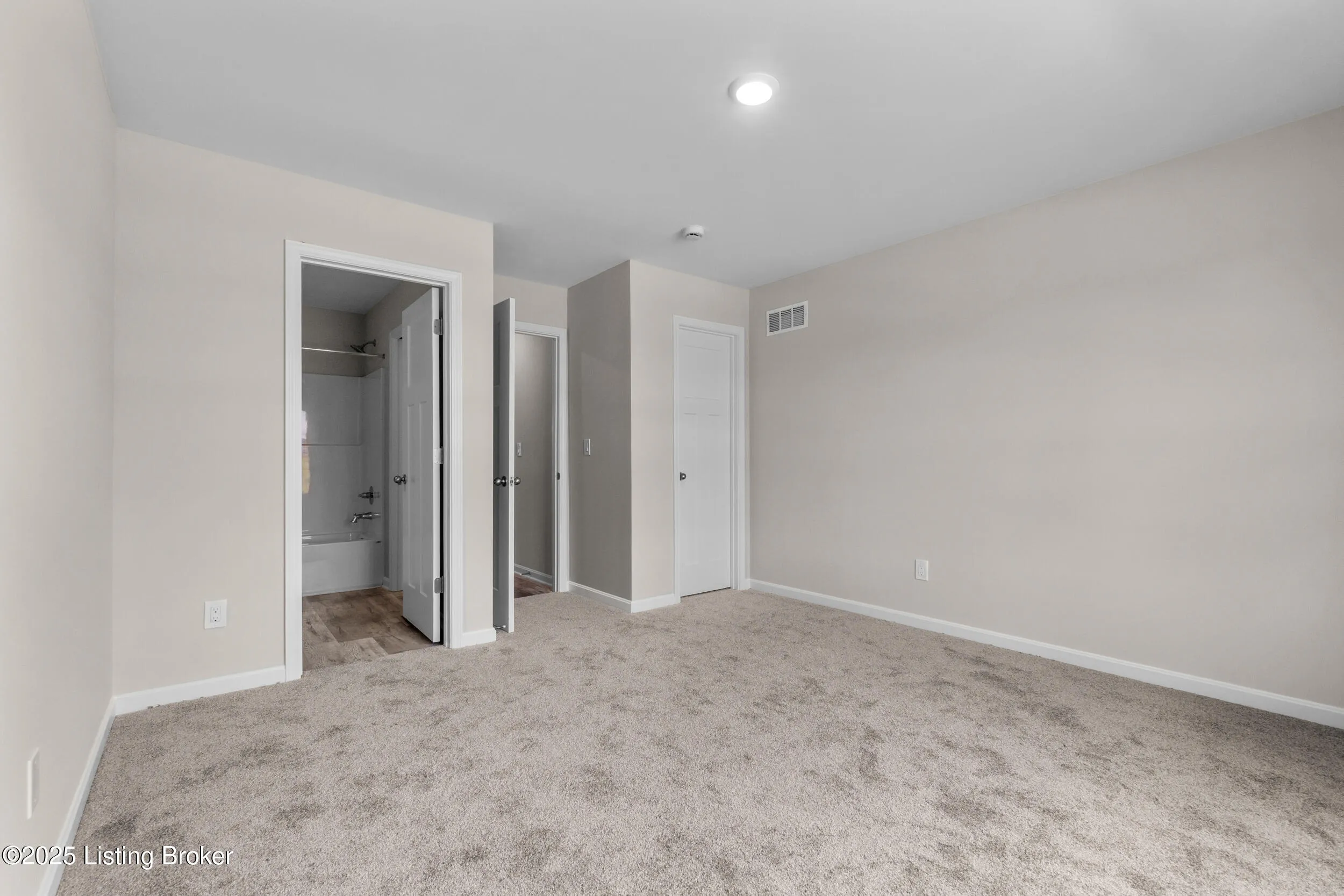 Louisville, Kentucky 40272, United States, 3 Bedrooms Bedrooms, ,3 BathroomsBathrooms,Residential,Active,7857