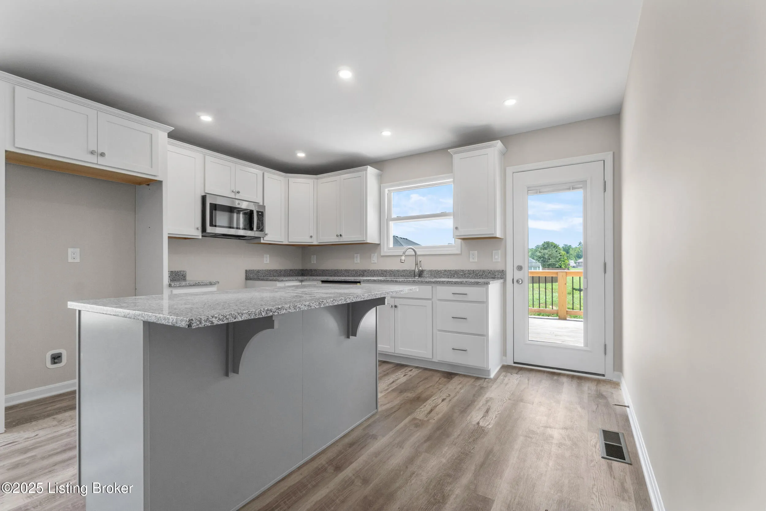 Louisville, Kentucky 40272, United States, 3 Bedrooms Bedrooms, ,3 BathroomsBathrooms,Residential,Active,7857