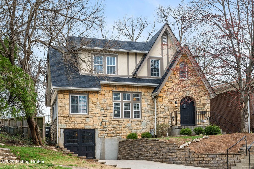 Photo of 2115 Trevilian Way, Louisville, KY 40205 (MLS # 1711393)