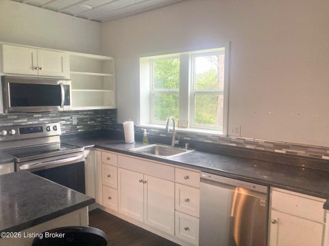 Tiny photo for 480 Nat Rogers Rd, New Haven, KY 40051 (MLS # 1729794)