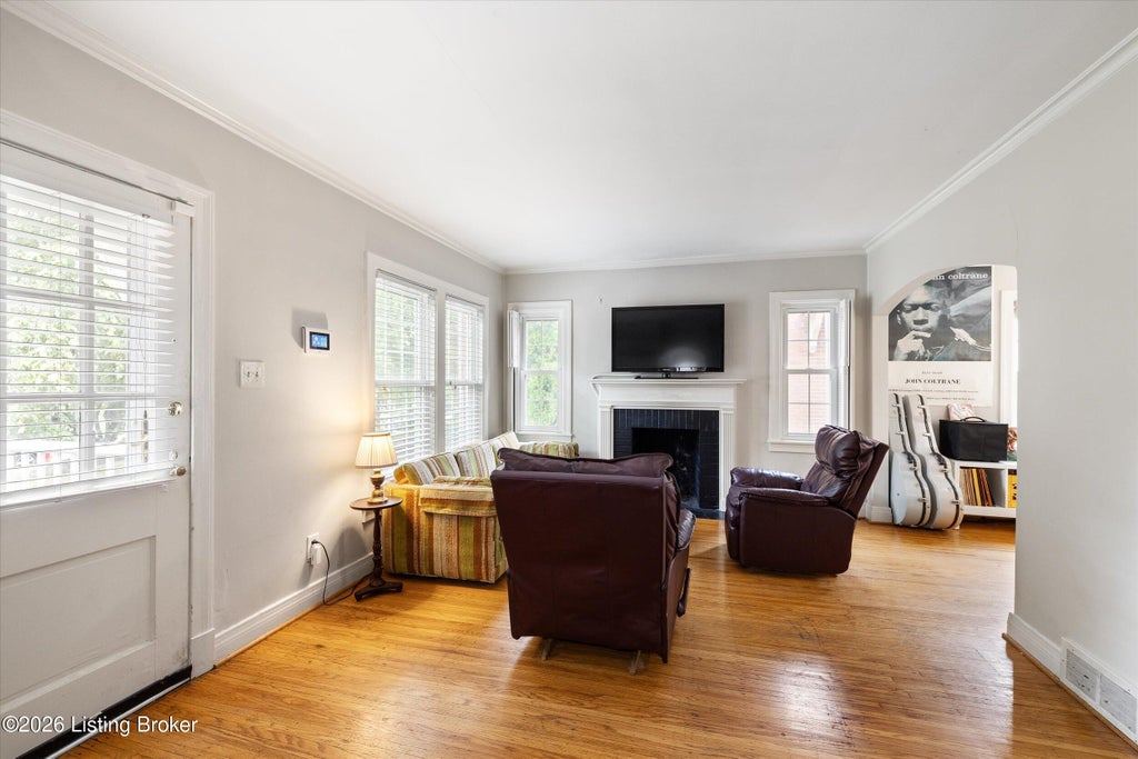 Photo of 2625 Drayton Dr, Louisville, KY 40205 (MLS # 1724137)