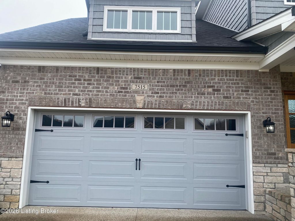 Photo of 7515 Pavilion Park Rd, Louisville, KY 40214 (MLS # 1709435)