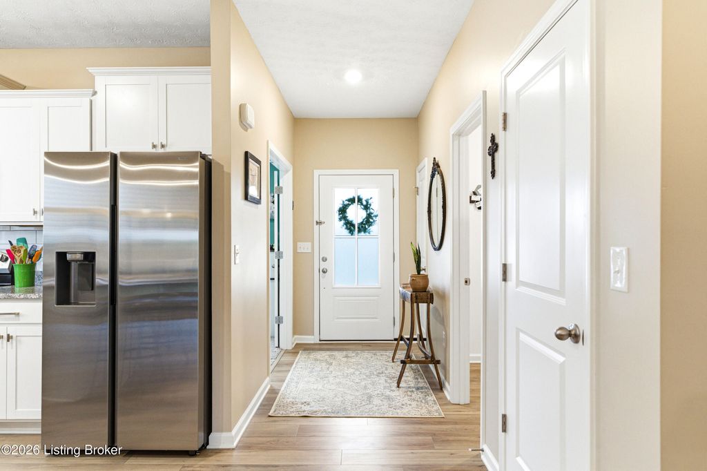 Photo of 1061 Stratton Way, Shelbyville, KY 40065 (MLS # 1713499)